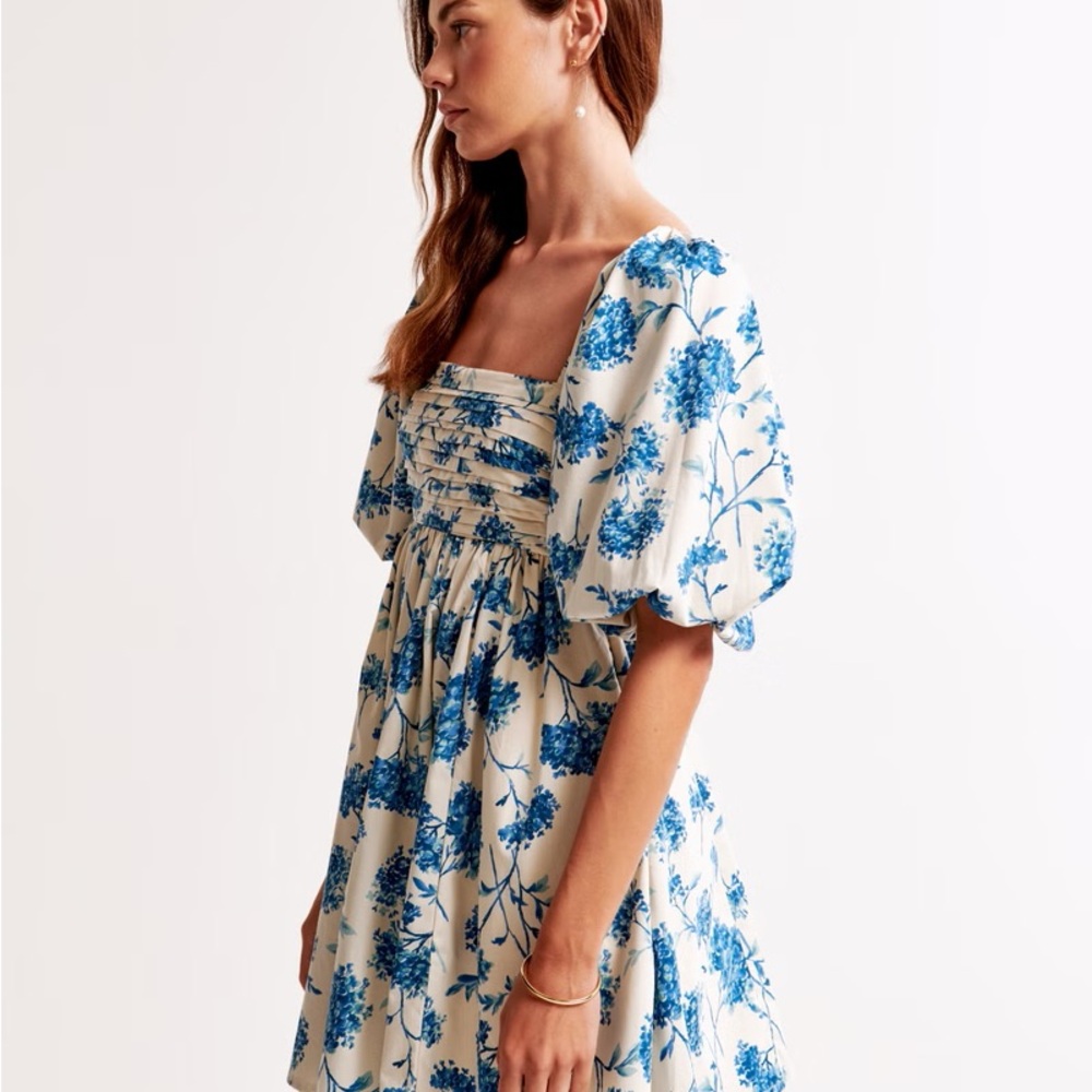 Floral Blue and White Abercrombie Emerson Dress